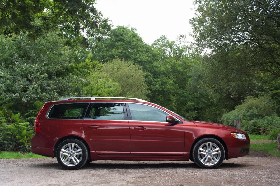 Volvo V70 2010 года  (фото 6 из 62)